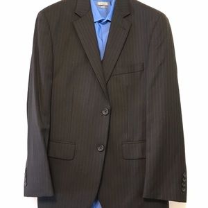 Pronto Uomo Suits & Blazers - NWOT Men's Warehouse Pronto Pinstripe 3pc Suit Pronto Uomo Suits & Blazers - NWOT Men's Warehouse Pronto Pinstripe 3pc Suit